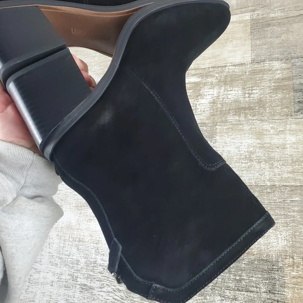 Vince Camuto Kortimy Boots Sz 7.5 Water Repellnt Suede Mid Shaft Black Zip Back